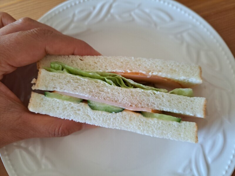 コメダ珈琲の「ハムサンド」