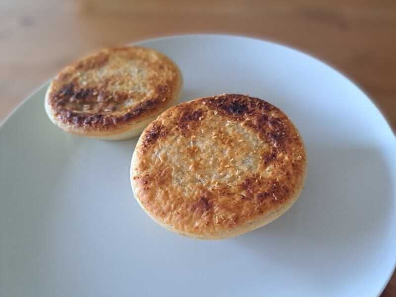 業務スーパーの「ミートパイ（ビーフ＆チーズ）」