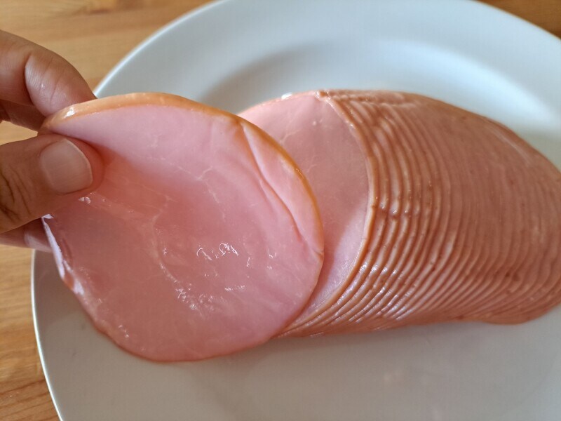 業務スーパーの「ロースハムスライス 500g」