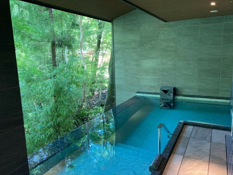 貸切露天風呂「川音の湯」