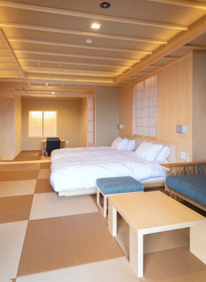 畳敷きで二間続きの『みやび』