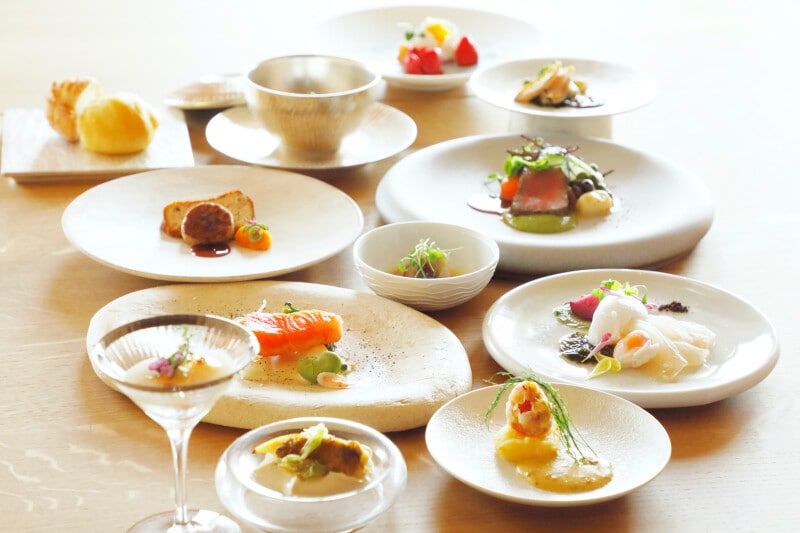 夕食はフレンチのコース料理