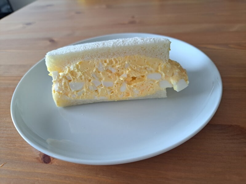 タリーズコーヒーの「たっぷりタマゴサンド」