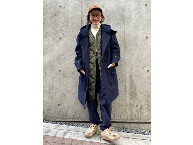 ロングベストは一枚でもコートのインナーにもなって便利　出典：StyleHint
