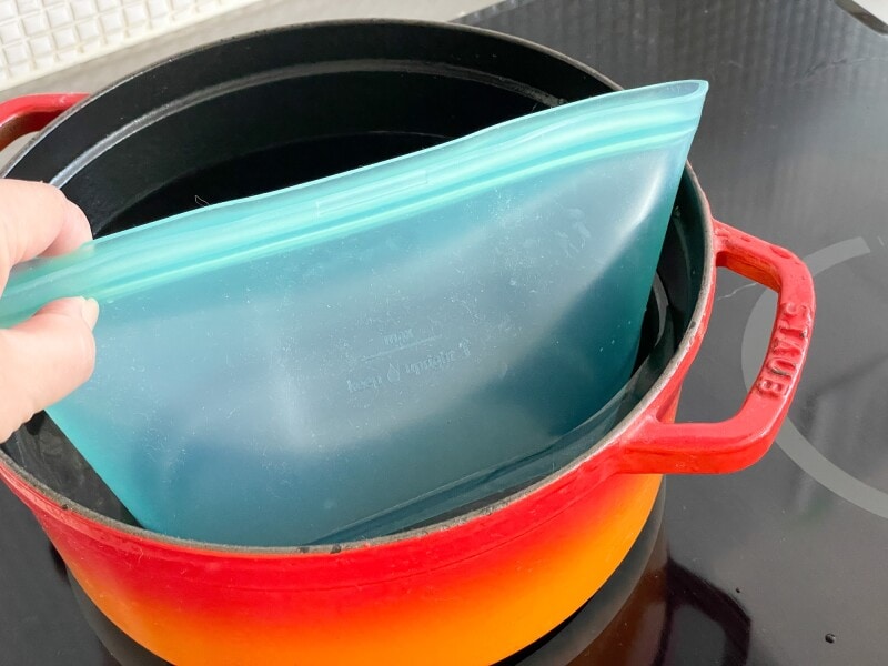 湯煎でのシリコンバッグ利用例