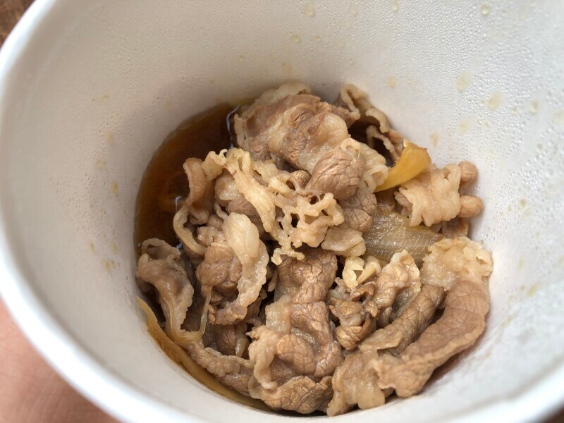 吉野家の「肉だく」は牛丼の具材のみのメニュー