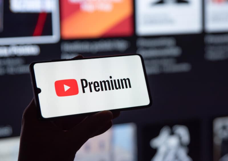 YouTube Premiumでバックグラウンド再生&オフライン再生する方法