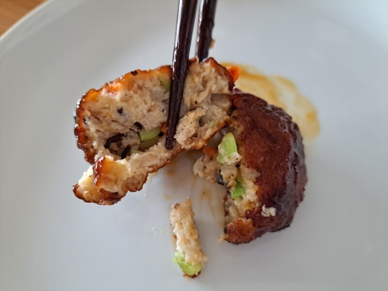 ほっともっとの「彩・豆腐ハンバーグと野菜の照りだれ弁当」