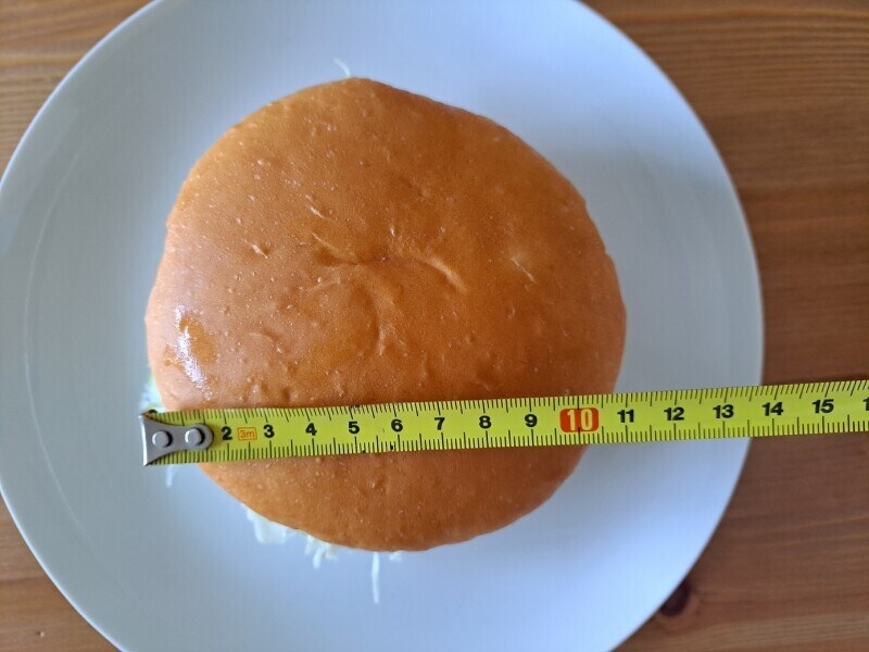 コメダ珈琲の「フィッシュフライバーガー」