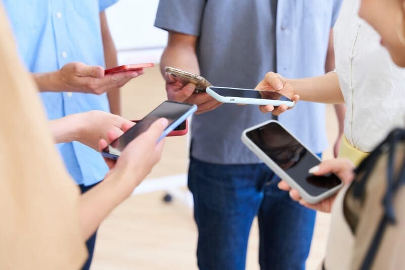 通知音が鳴りやまない、息子のクラスのグループチャット