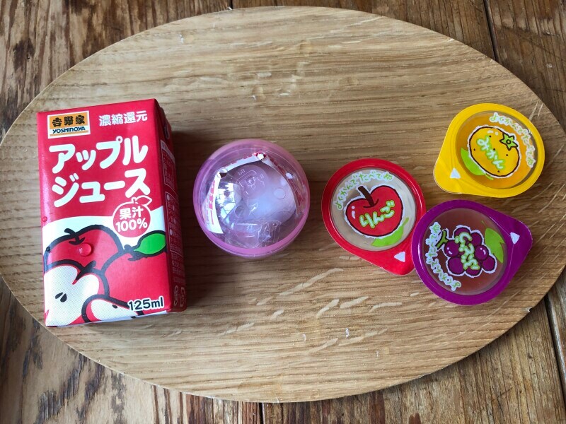 キッズメニューはドリンクとゼリー、おもちゃ付き