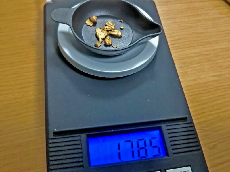 砂金,砂金採り,砂金掘り,自然金,金,金価格高騰,金価格,価値,砂金の価値,北海道,佐渡ヶ島,佐渡,金山,川,川遊び,河川,マナー,注意点,砂金とは