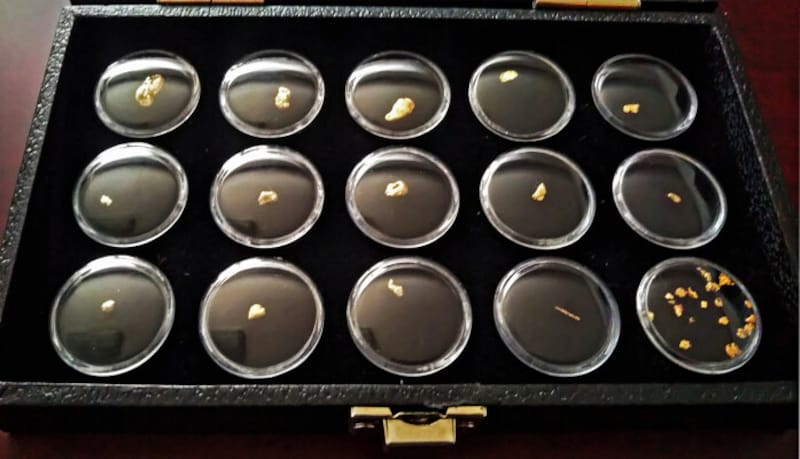 砂金,砂金採り,砂金掘り,自然金,金,金価格高騰,金価格,価値,砂金の価値,北海道,佐渡ヶ島,佐渡,金山,川,川遊び,河川,マナー,注意点,砂金とは