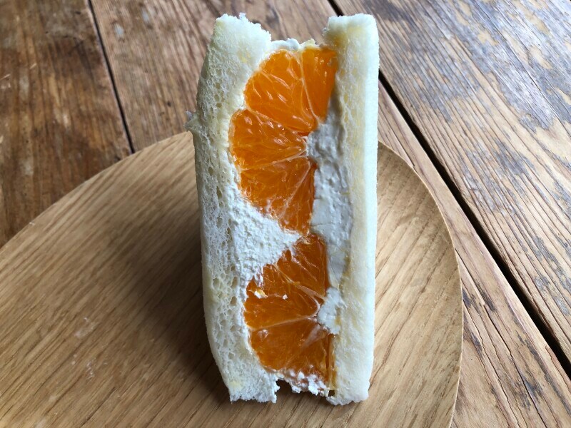 ローソンの「小さな幸せのフルーツサンド　みかん」