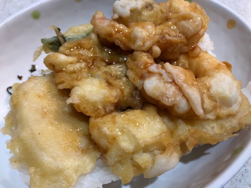 天丼のたれをかけると、さらに美味しそう
