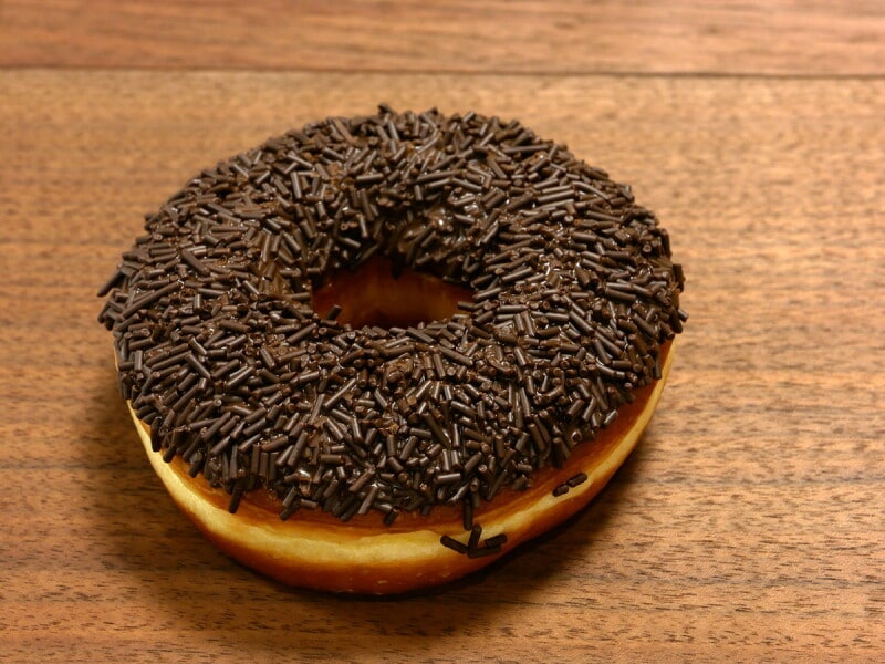 チョコドーナツ(税込194円)