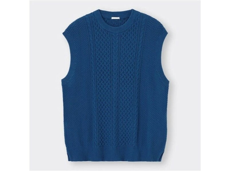 ジーユー　ウォッシャブルケーブルニットベスト　1990円（税込）