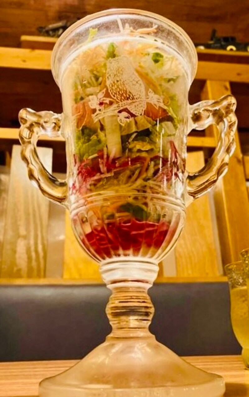 まるでパフェのようなガリバーサラダ