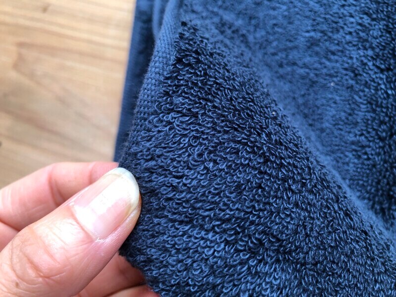 セブンイレブンの「贅沢仕上げ極ふわフェイスタオル」は確かにフワッとしている