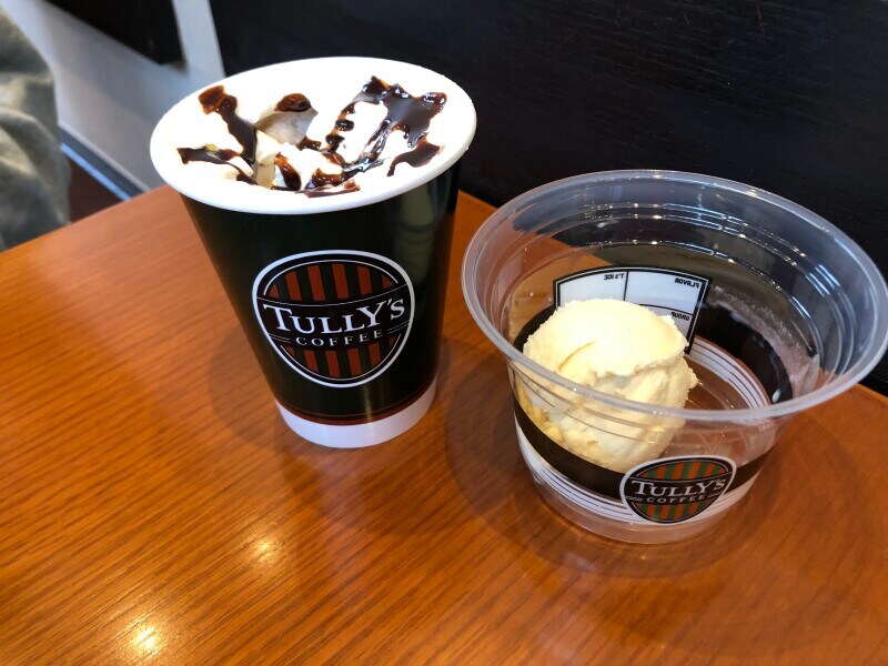 Tʼs アイスの「バニラ」がおすすめ