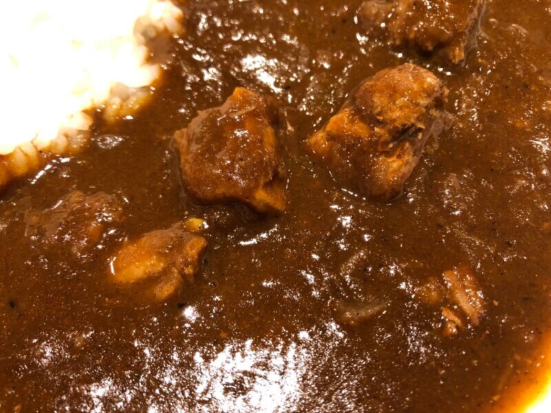 「ココスのビーフカレー」はお肉もごろっとしている