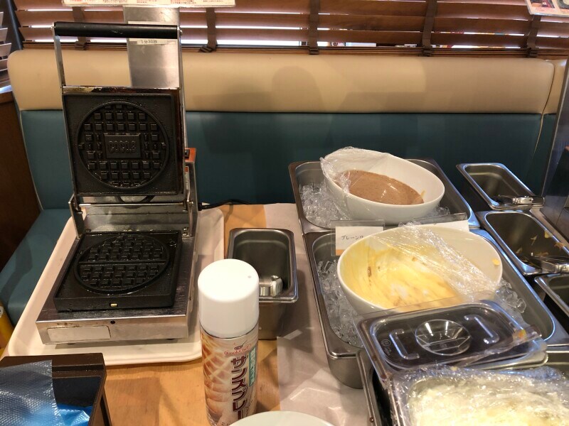 ワッフルは自分で作る