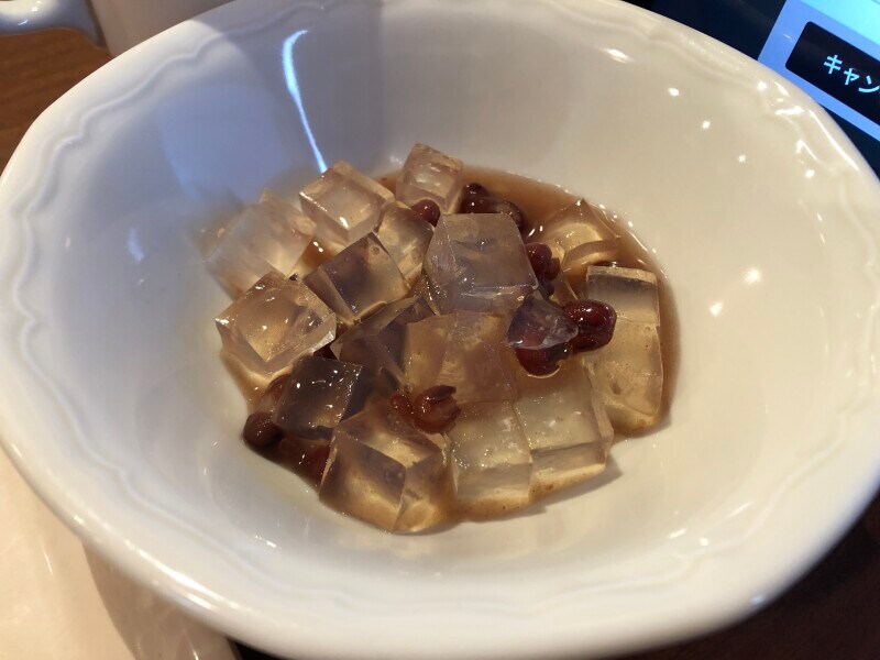ココスの「朝食バイキング」の冷やし寒天しるこ