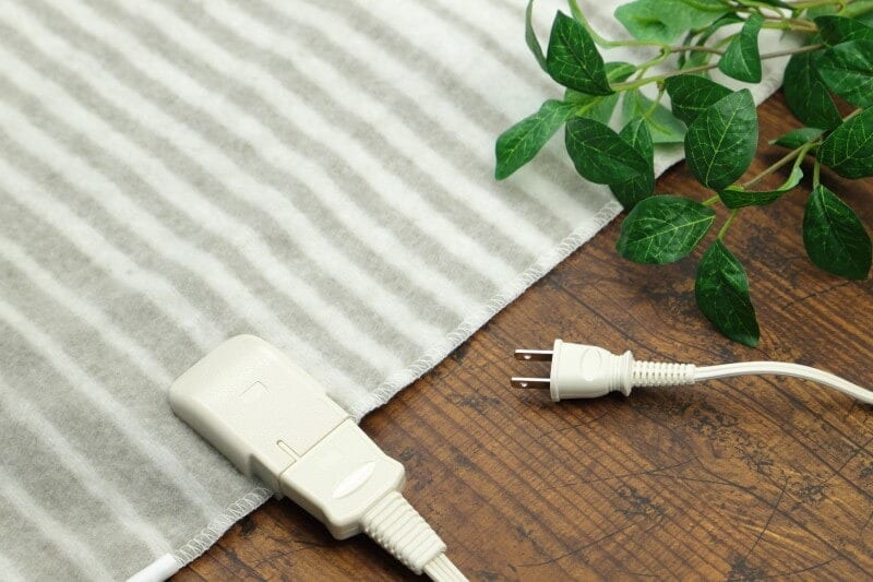 電気毛布で節約しながら暖かく
