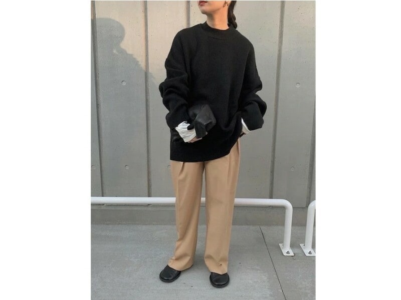 タック入り＆センタープレスできれいめ見えするのも大人向け　出典：WEAR