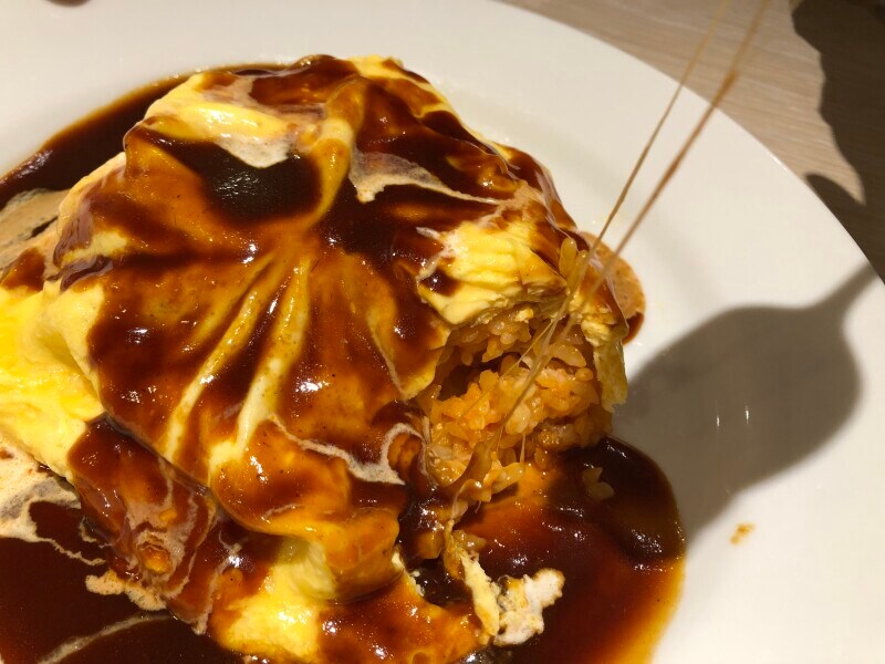 トマトピラフも酸味があって美味しい