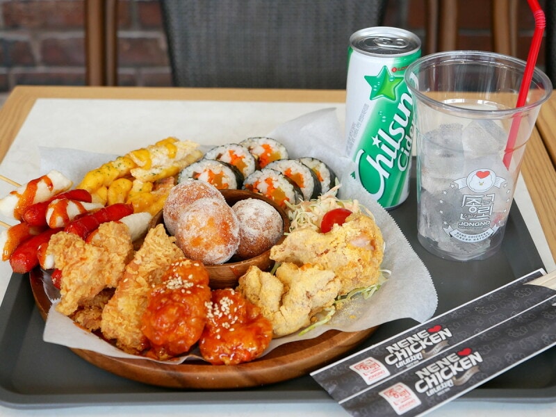 （新規）韓国料理「NENE CHICKEN＆JIJIMI GO」赤レンガ2人セット（税込2640円）