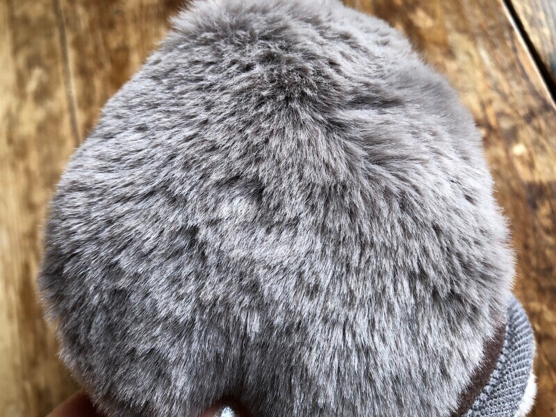 フェイクファーがふわふわしてとても可愛らしい