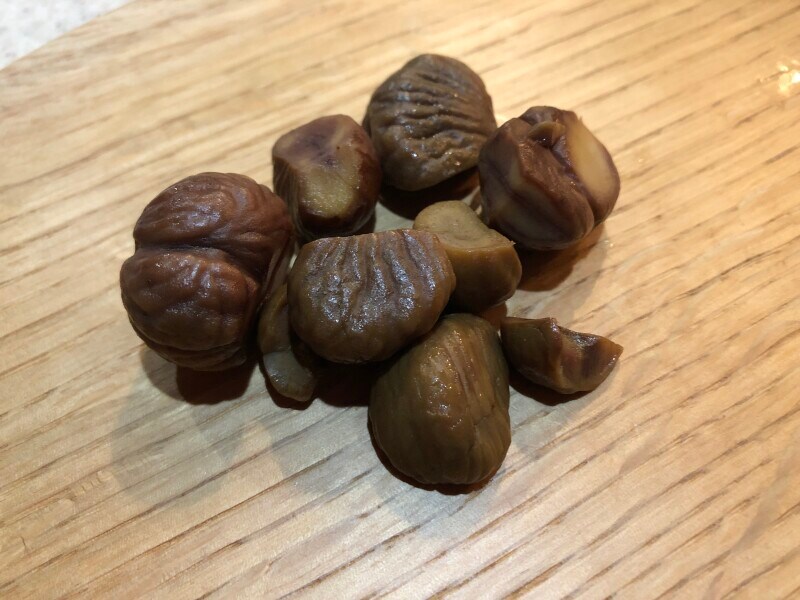 ダイソーの「むき甘栗」は、ほくほくとした食感