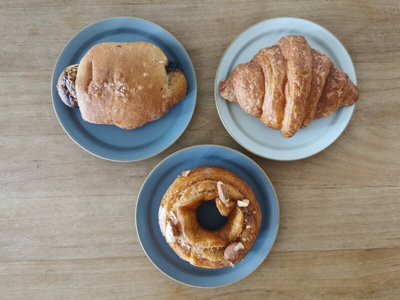 「ユニバーサルベイクスニコメ」のヴィーガンパン