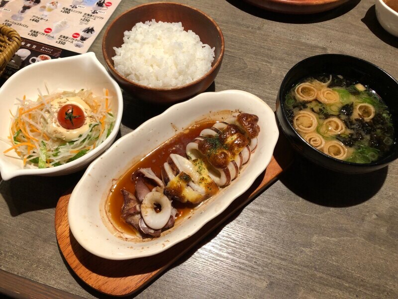 びっくりドンキーの隠れメニュー⁉ 「イカ箱定食」