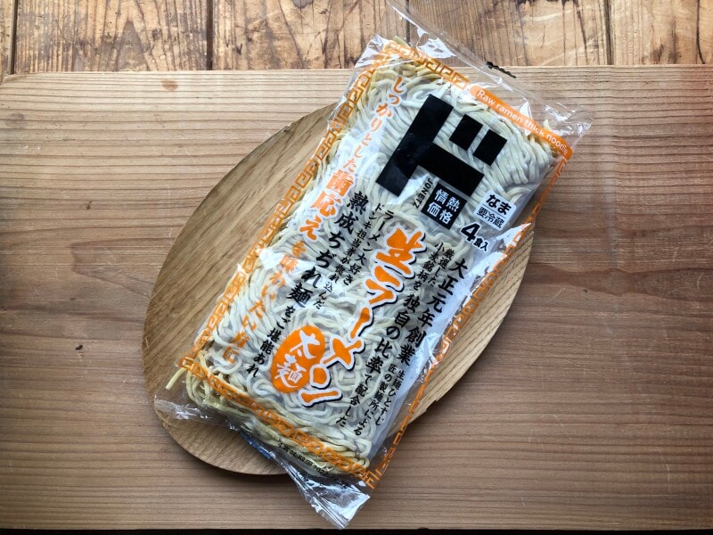 ドン・キホーテの「4食生ラーメン太麺」