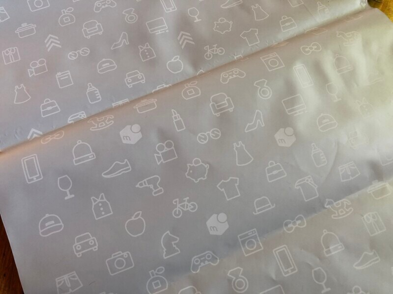 ダイソー「配送用ビニールバッグ」は柄が可愛いからラッピングにも使える