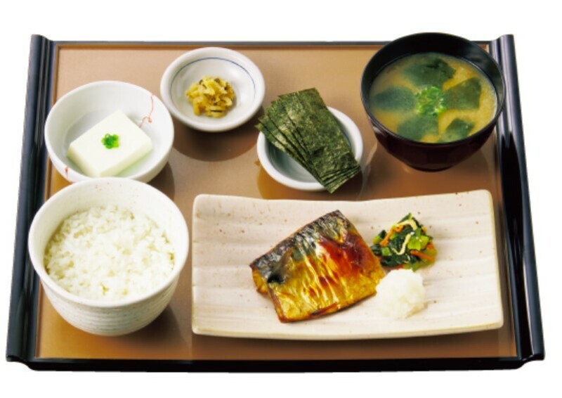 サバの塩焼朝食