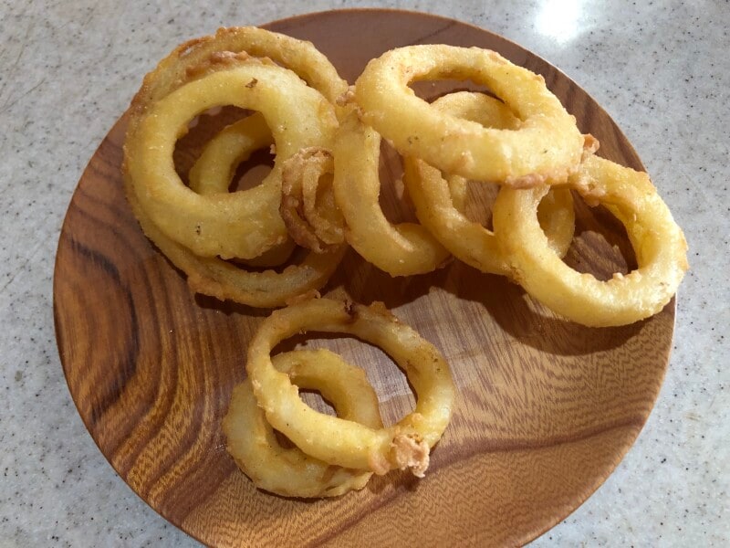 モスバーガーの「オニオンフライ」は香りもとてもよい