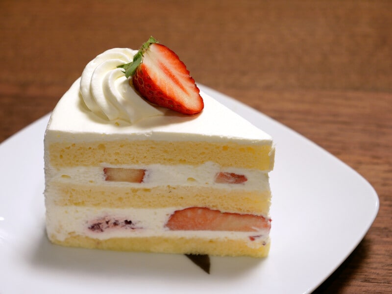 季節のショートケーキ（税込690円）