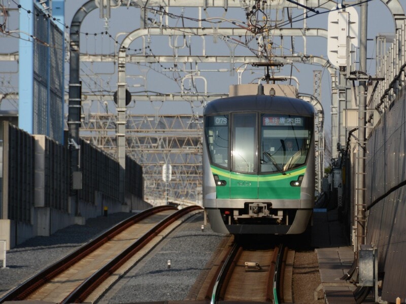 千代田線16000系