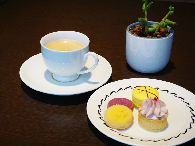 クラブラウンジのアフタヌーンティー