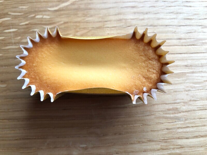 モスバーガーの「ひんやりドルチェ 濃厚ベイクドチーズ」は冷凍のままでも美味しい