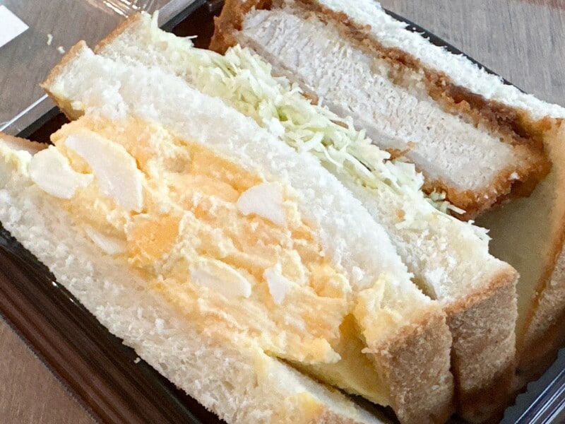 ローソンまちかど厨房の「三元豚の厚切りカツ＆タマゴサンド」