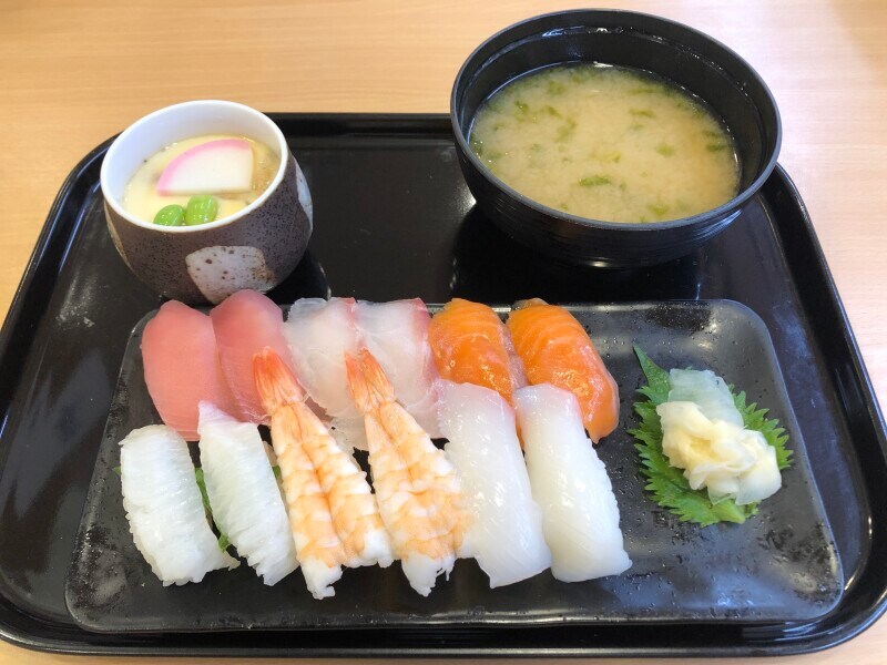 「にぎり定番お得セット&あおさの味噌汁・茶碗蒸し」