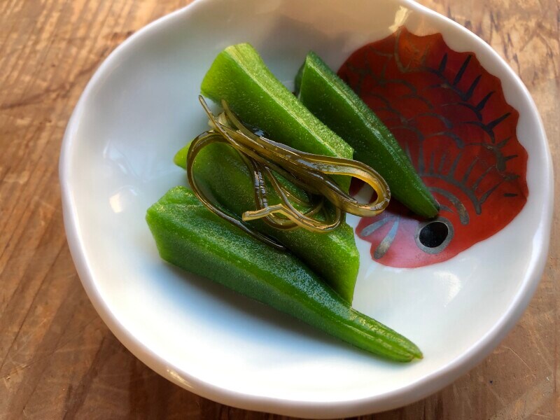 牛角の「やみつきになる！丸ごと塩オクラ」は昆布だしがきいている！