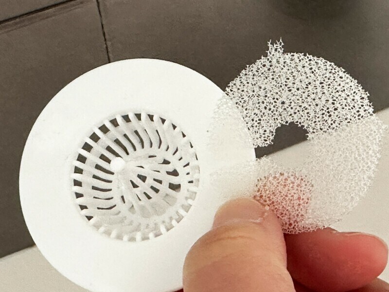 100円ショップでも売っている排水口の汚れキャッチ