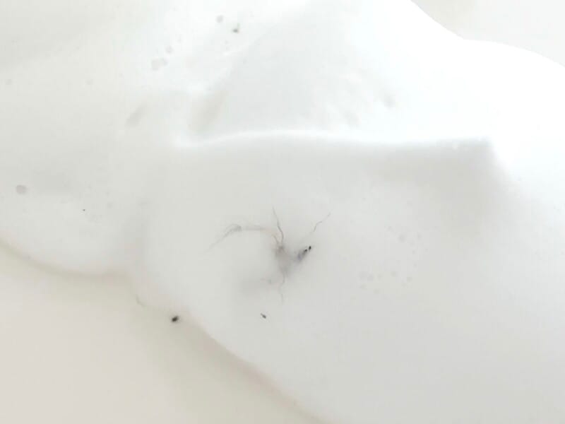 排水管の汚れがオーバーフローから吹き出してくる