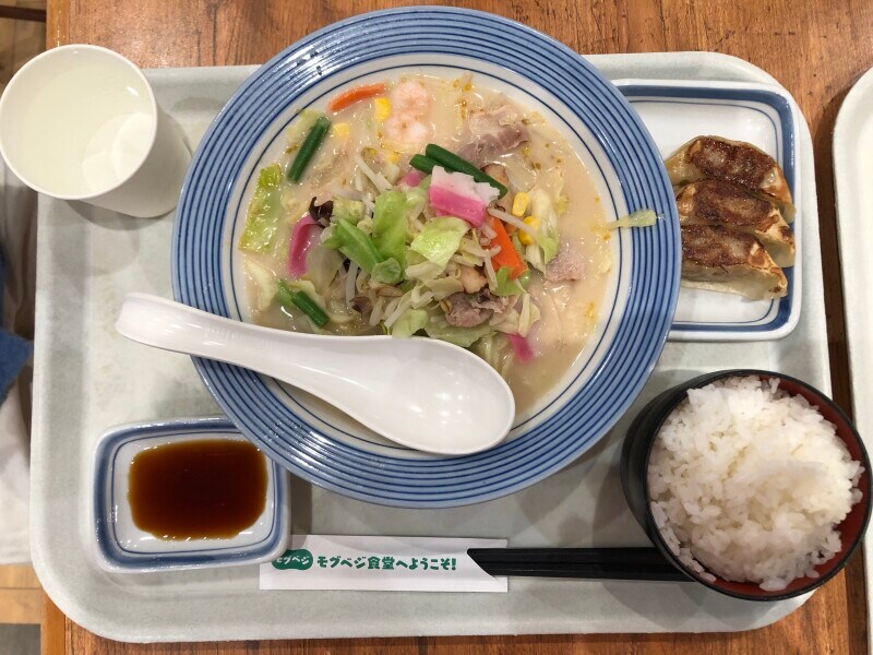 リンガーハットの「長崎ちゃんぽん＋セットメニュー」