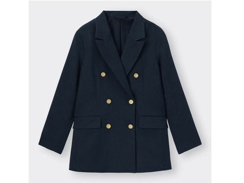 ジーユー ダブルブレストブレザー 4990円(税込)